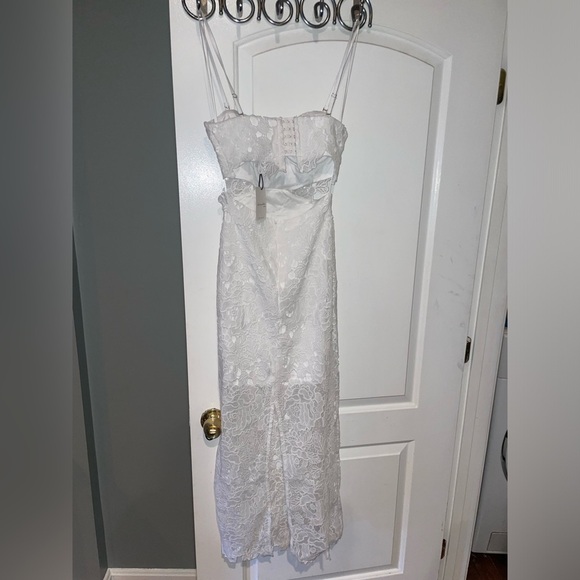 New! Amable by Mable Lace Cutout White Midi Dress 🤍 Small NWT! - Picture 9 of 11